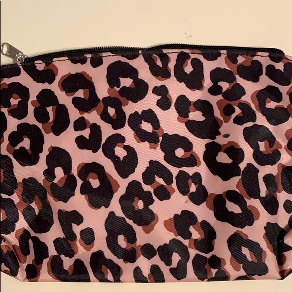 Makeup bag - Picture 2 of 3